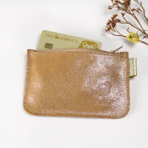 Barnabe aime le café Purse Caramel