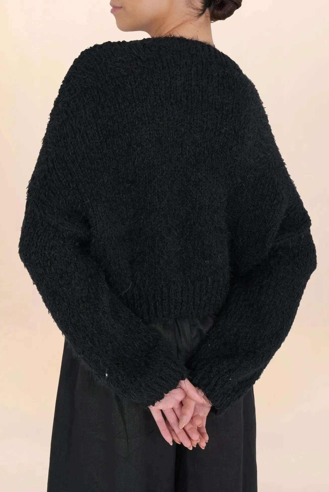 BLACK AMALIA FLUFFY  SWEATER