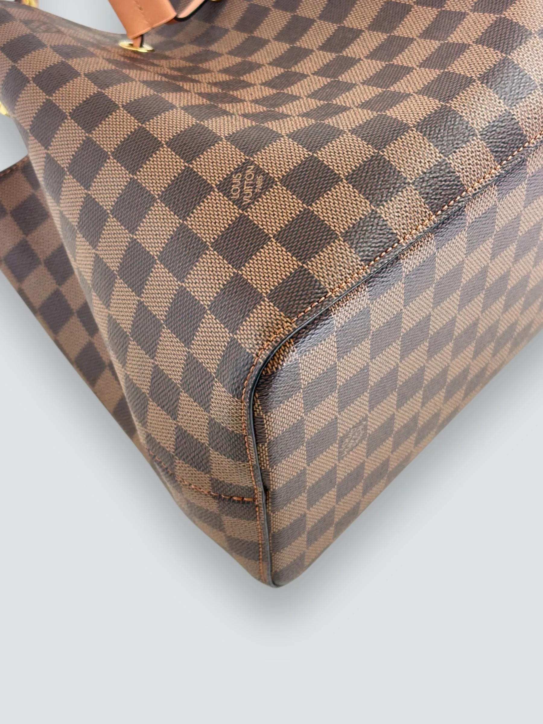 Louis Vuitton Damier Ebene Canvas NeoNoe Bucket Bag